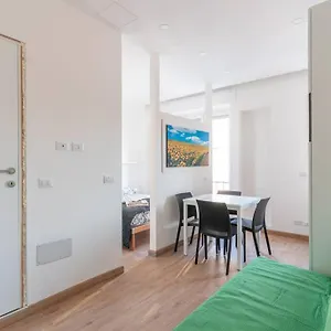 Cimiano 22, New Appartamento